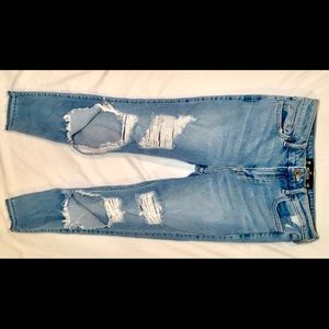 PRICE DROP!!!Hollister high rise super skinny.